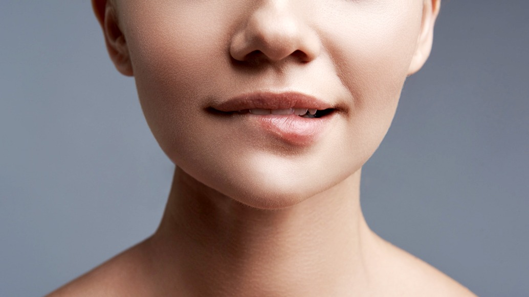 如何擺脫嘴唇的死皮,給嘴唇真正需要的養分? | 綠果 GREENCONUT | 嘴唇 保養知識-綠果學堂-如何擺脫嘴唇的死皮?