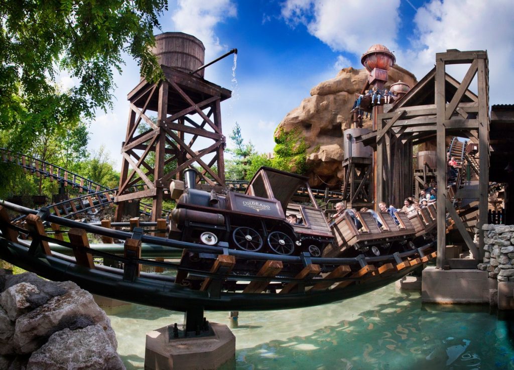 拯救美國的治安竟然是雲霄飛車? | 綠果 GREENCONUT | trivia0525 冷知識百科-綠果先生-拯救美國的治安竟然是雲霄飛車?