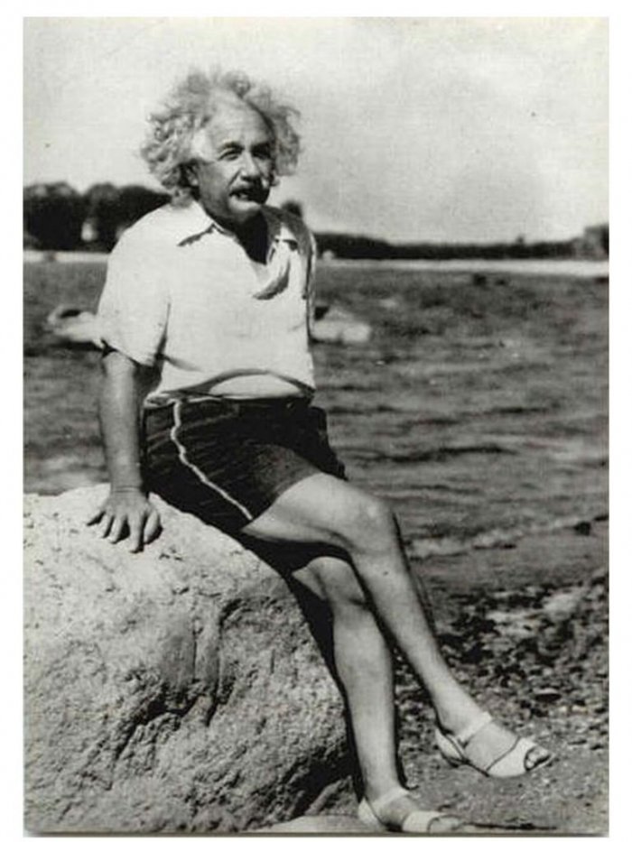 綠果先生冷知識Ｘ愛因斯坦是愛穿女用涼鞋的渣男？