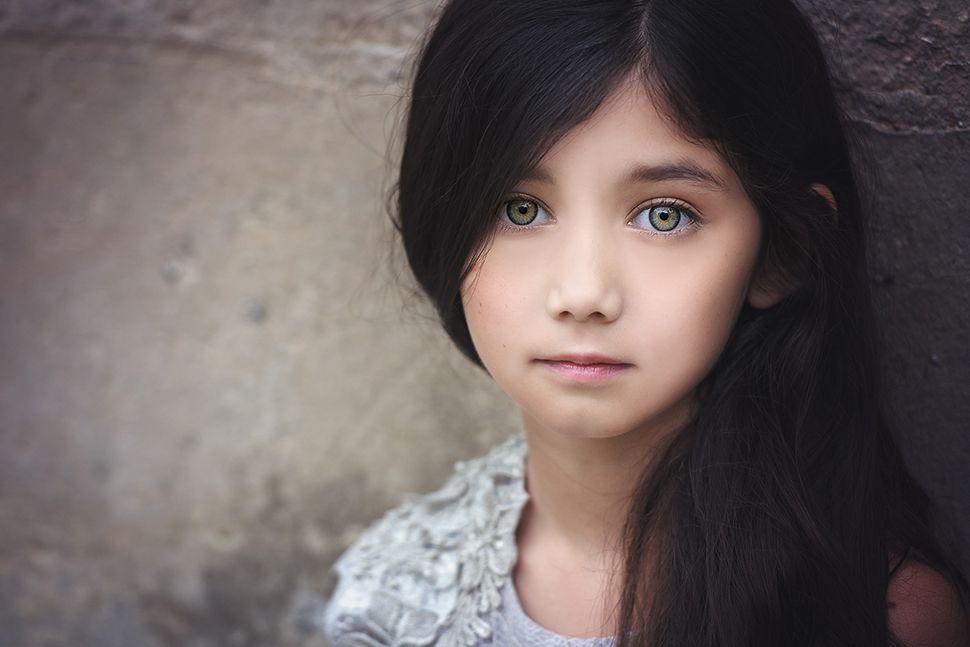 冷知識百科-綠果先生-眼睛會越長大越大嗎？