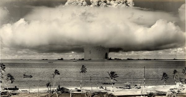 比基尼的由來跟核試爆有絕大關係? | 綠果 GREENCONUT | Bikini Island 1003 scaled 冷知識-綠果先生-比基尼的由來跟核試爆有絕大關係?