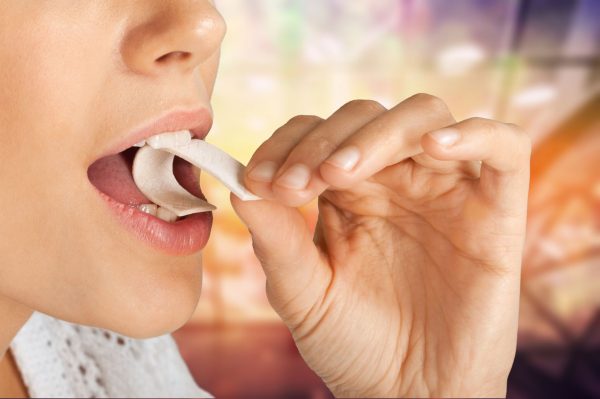 嚼口香糖可以幫助剖腹產及手術等快速復原? | 綠果 GREENCONUT | chewing gum help surgery 1202 冷知識-綠果先生-嚼口香糖可以幫助剖腹產及手術等快速復原?