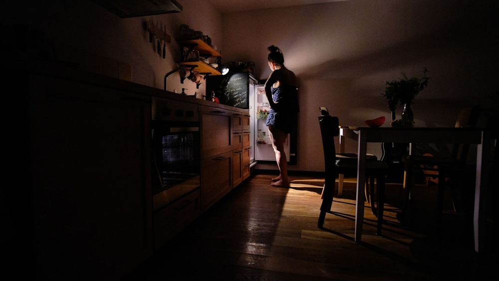 你愛吃的食物將改變你的膚色? | 綠果 GREENCONUT | 冷知識food change skin color 0301 冷知識-綠果先生-你愛吃的食物將改變你的膚色?