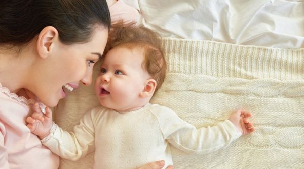 冷知識-綠果先生-嬰兒2個月前是大色盲，被嬰兒盯著看是瞧得起你？